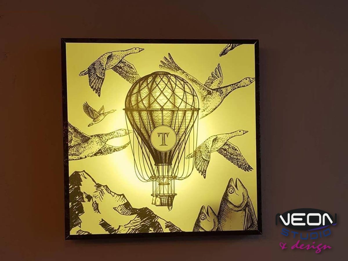 Tomas — Decorative Light Box