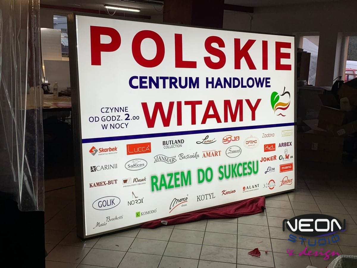 Polish Shopping Centre — Light Box