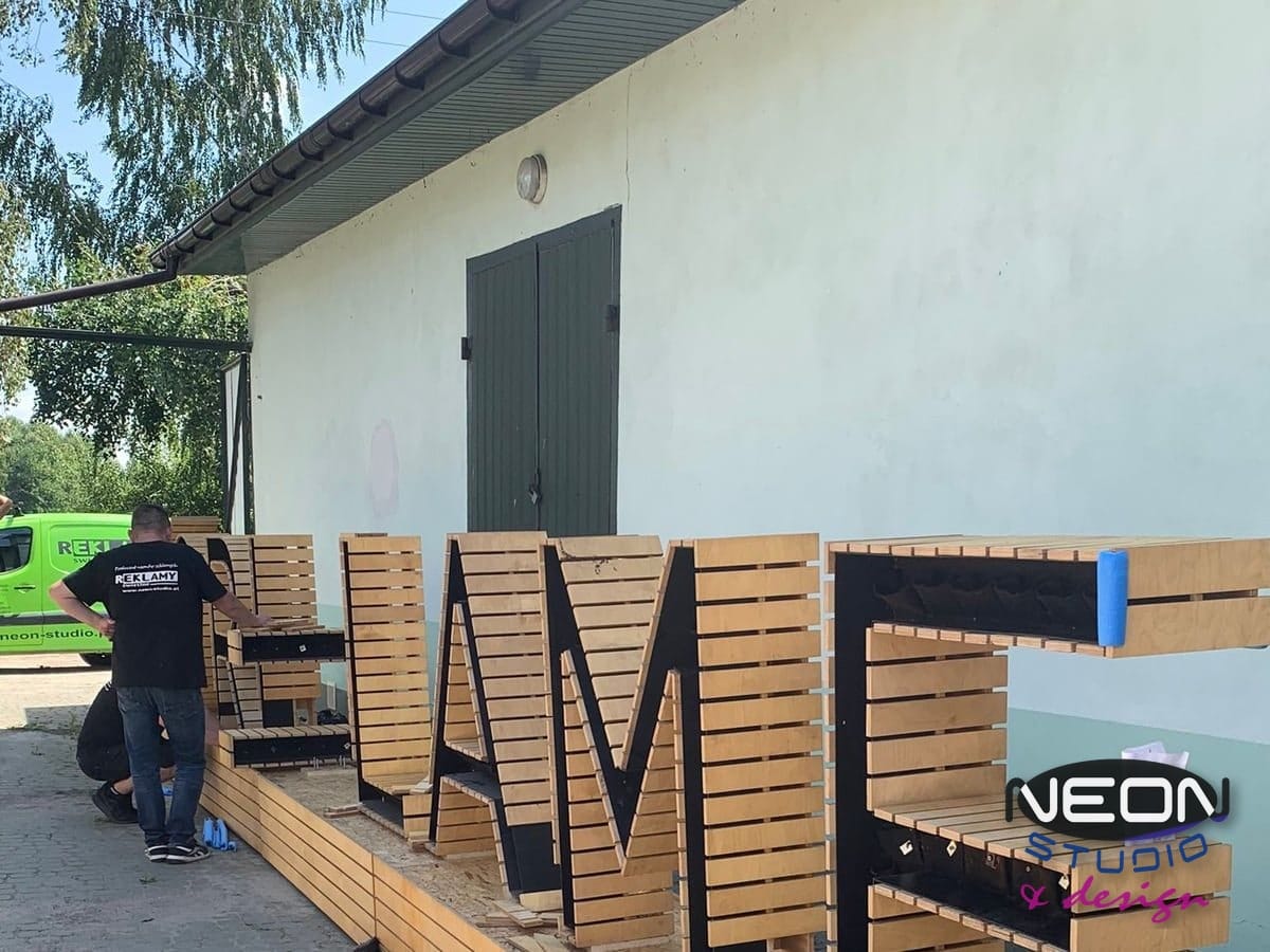 Litery przestrzenne 3D - produkcja