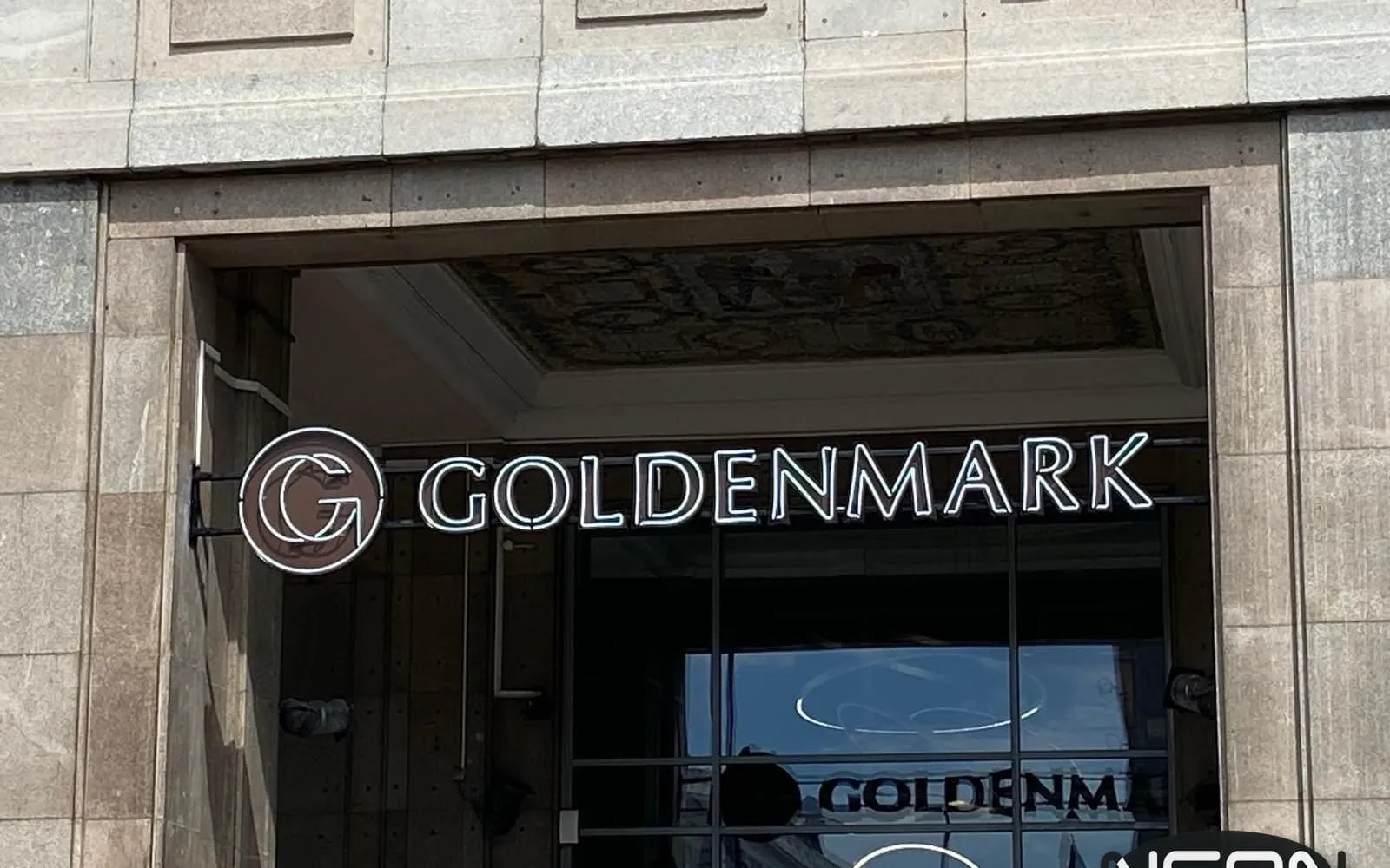 Oznakowanie sklepu przed sezonem świątecznym