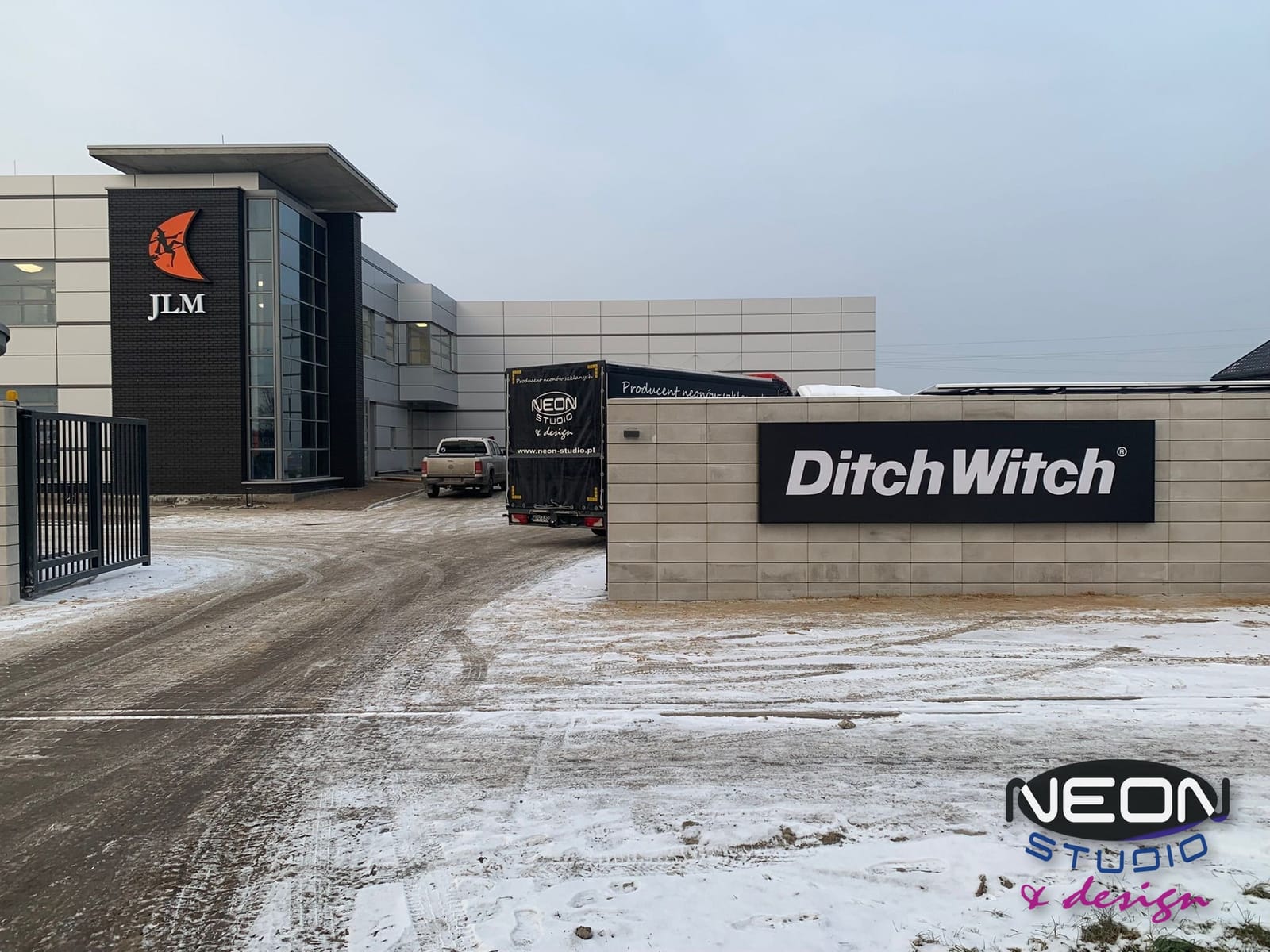 Ditch Witch — Light Box