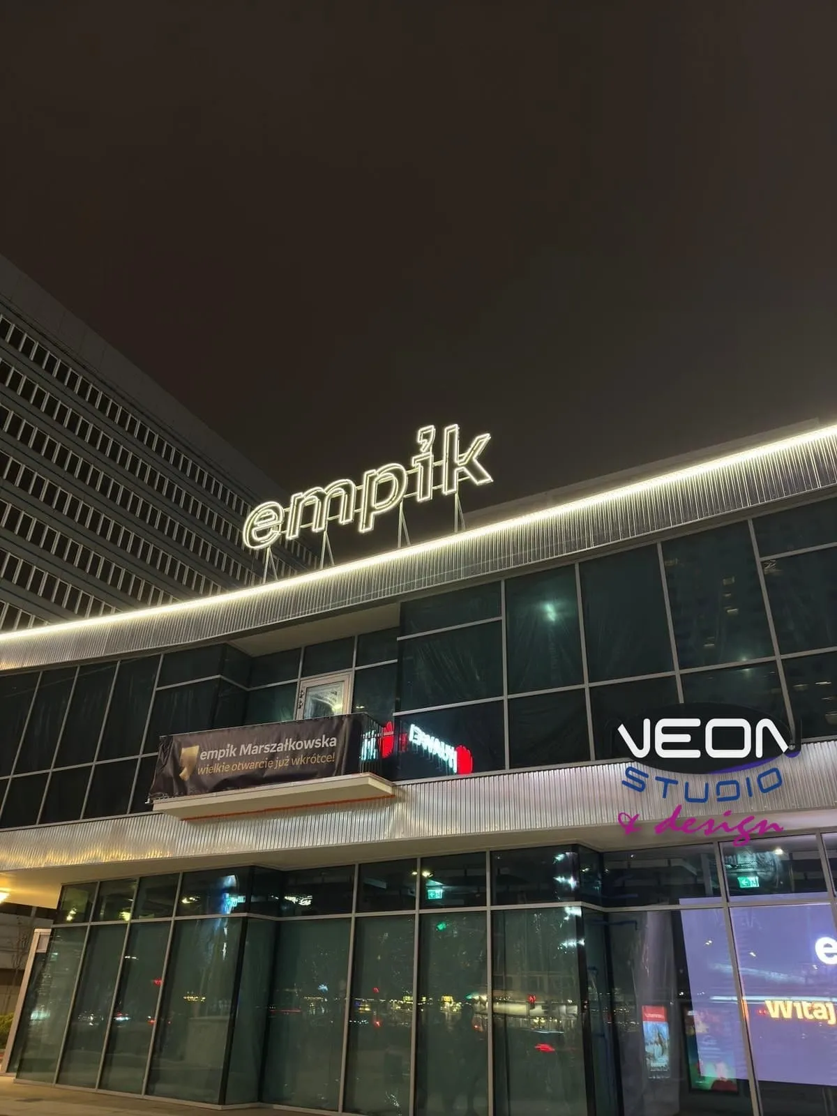 Exterior decoration and signage for a venue — Warsaw and the surrounding area