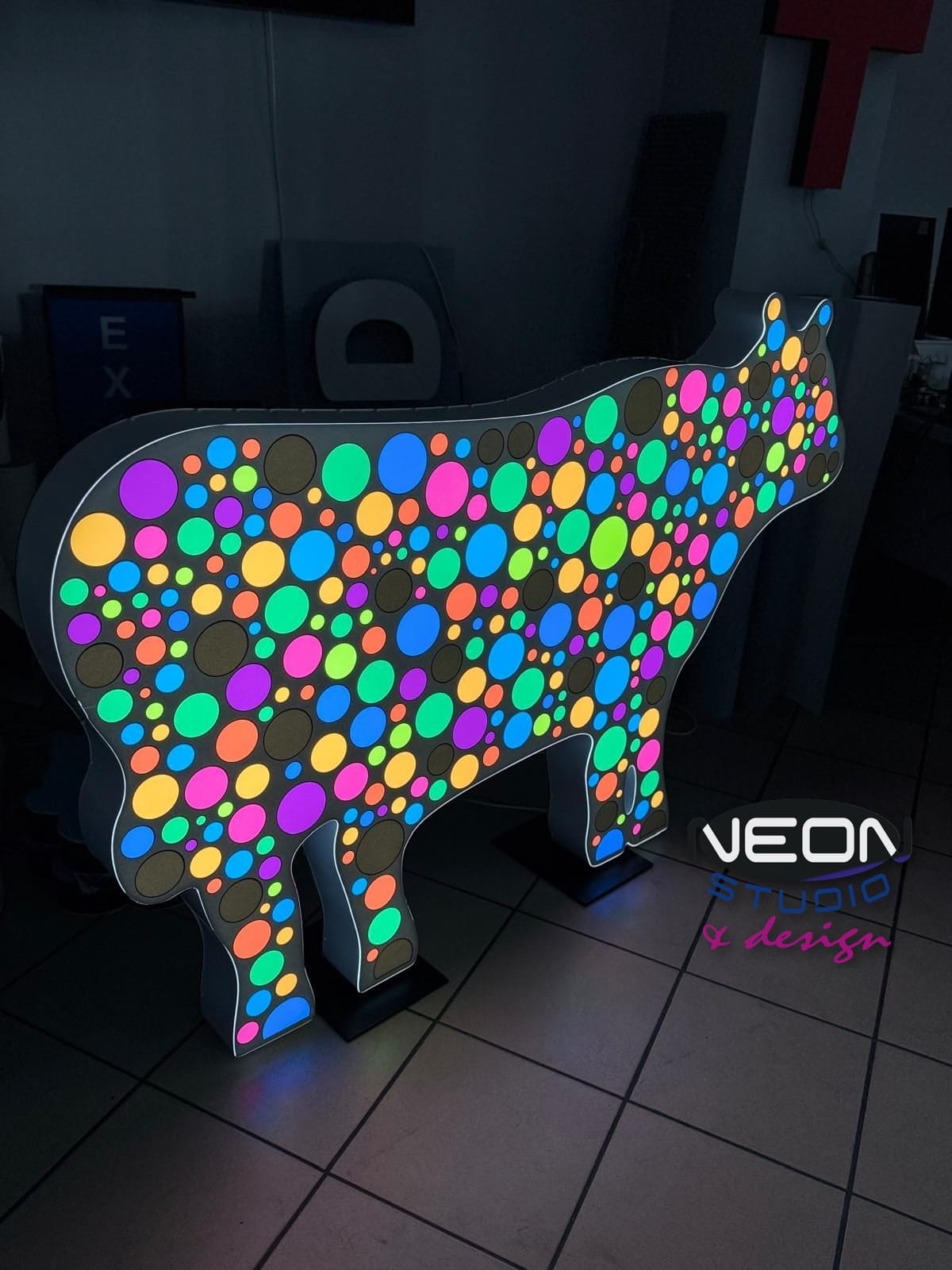 Free-standing 3D Light Box