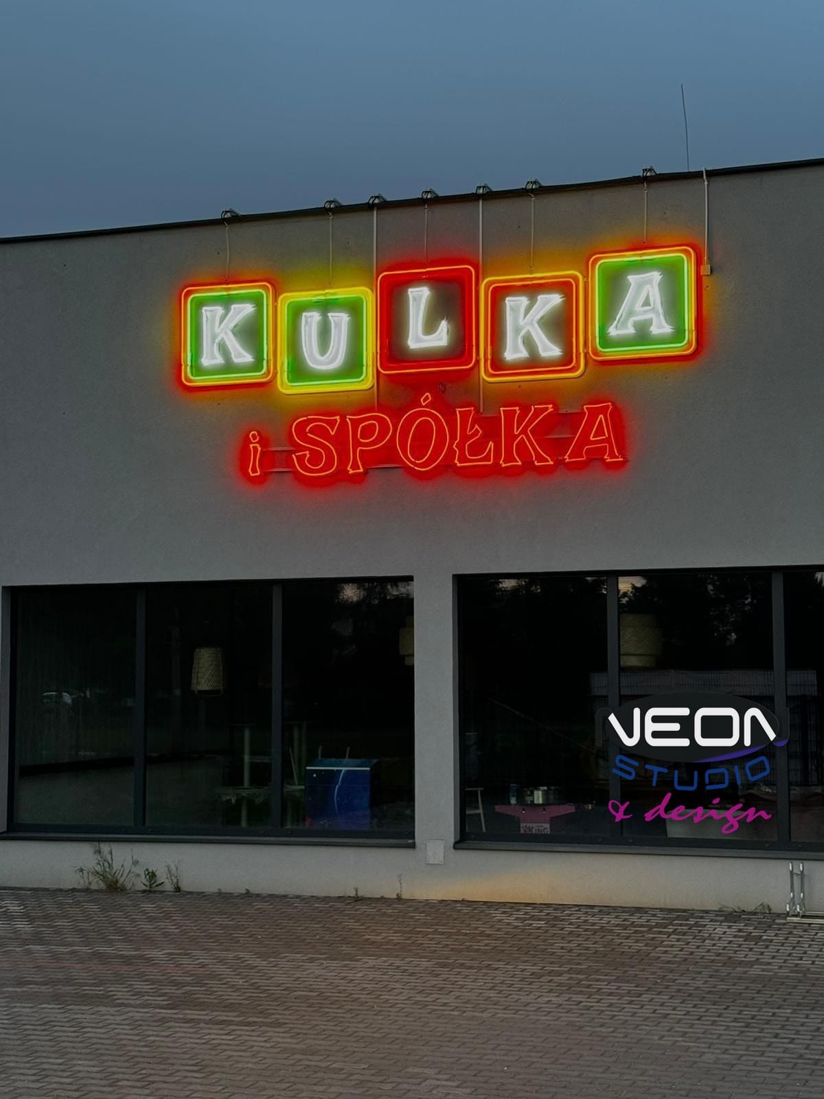 Kulka i Spółka — Glass Neon
